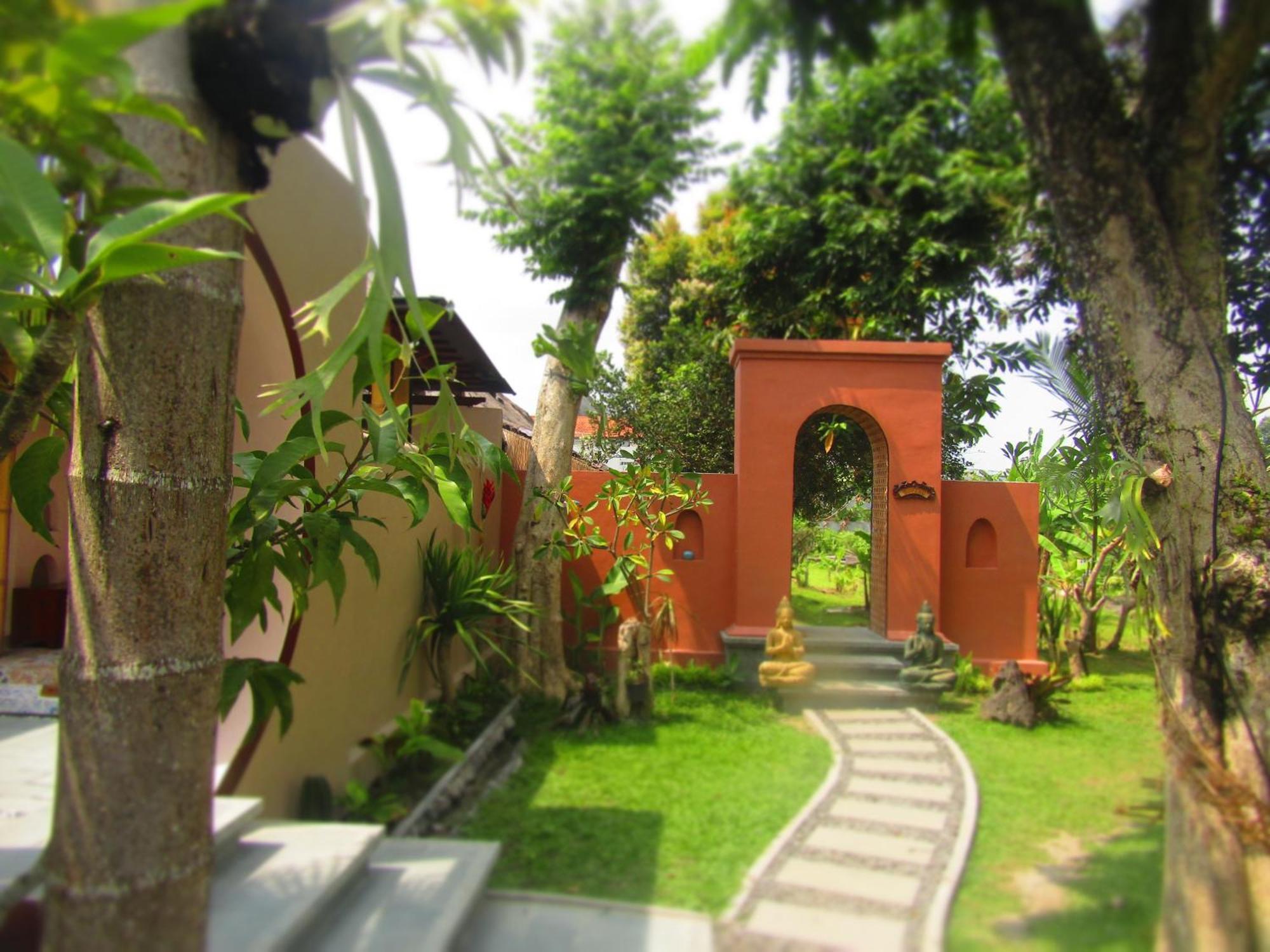 Ubud Hidden Villa Yone Village Экстерьер фото